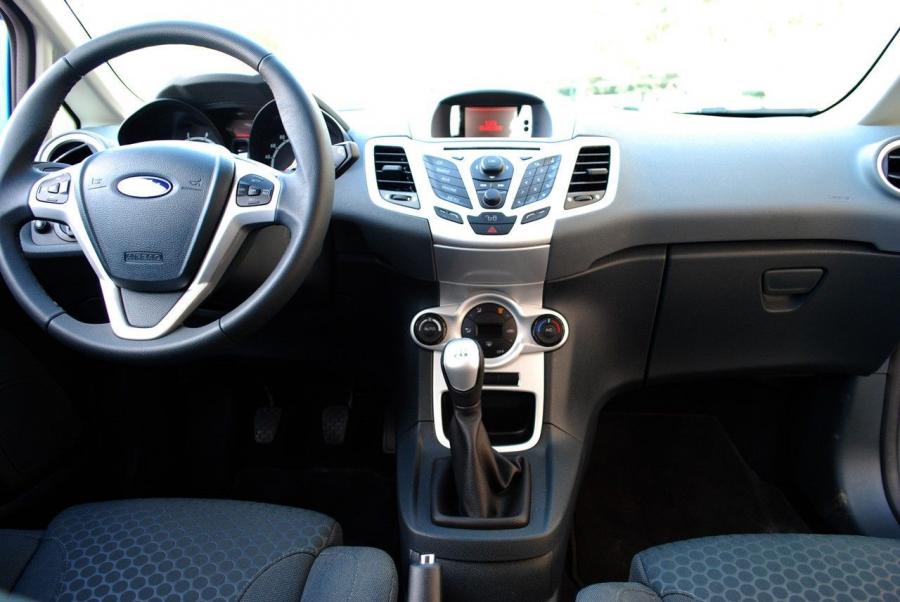  Ford Fiesta 2008 года  (фото 171 из 201)
